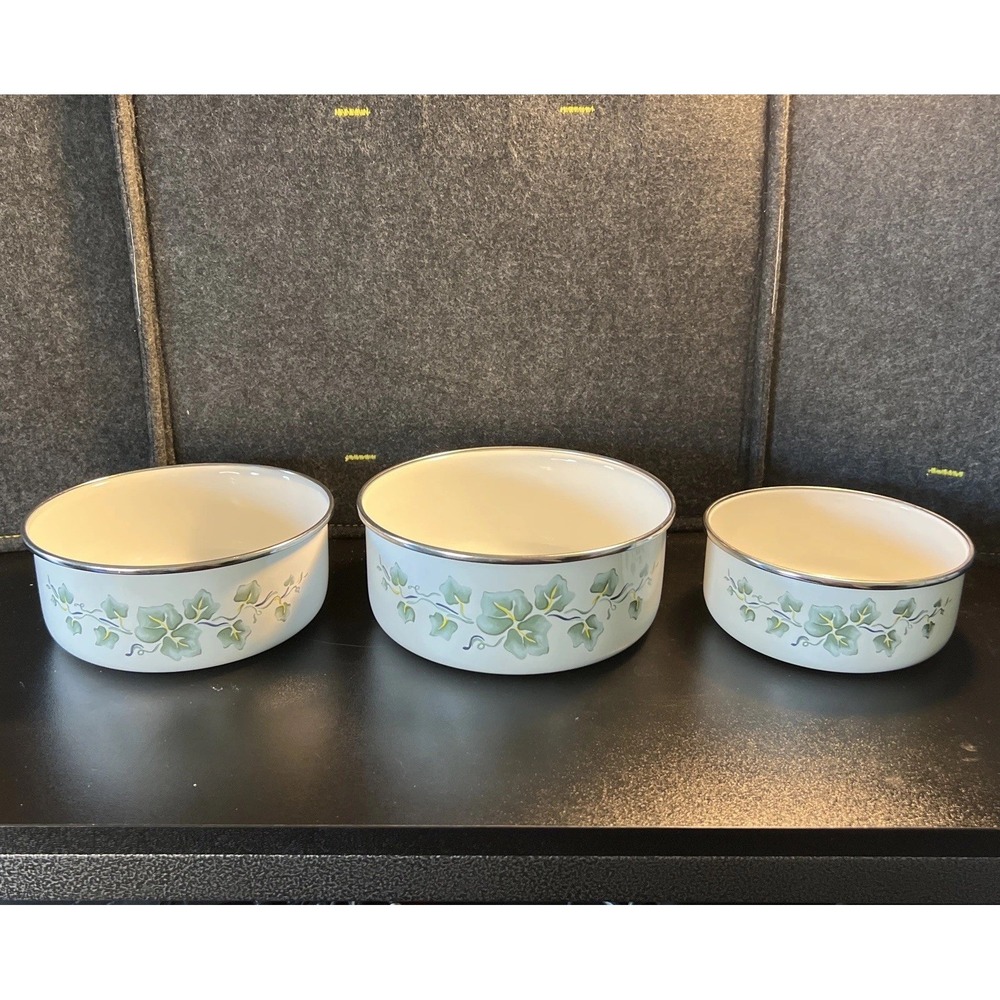 Lincoware Vintage Metal Bowls‎ with White Coating and Green Vine Design